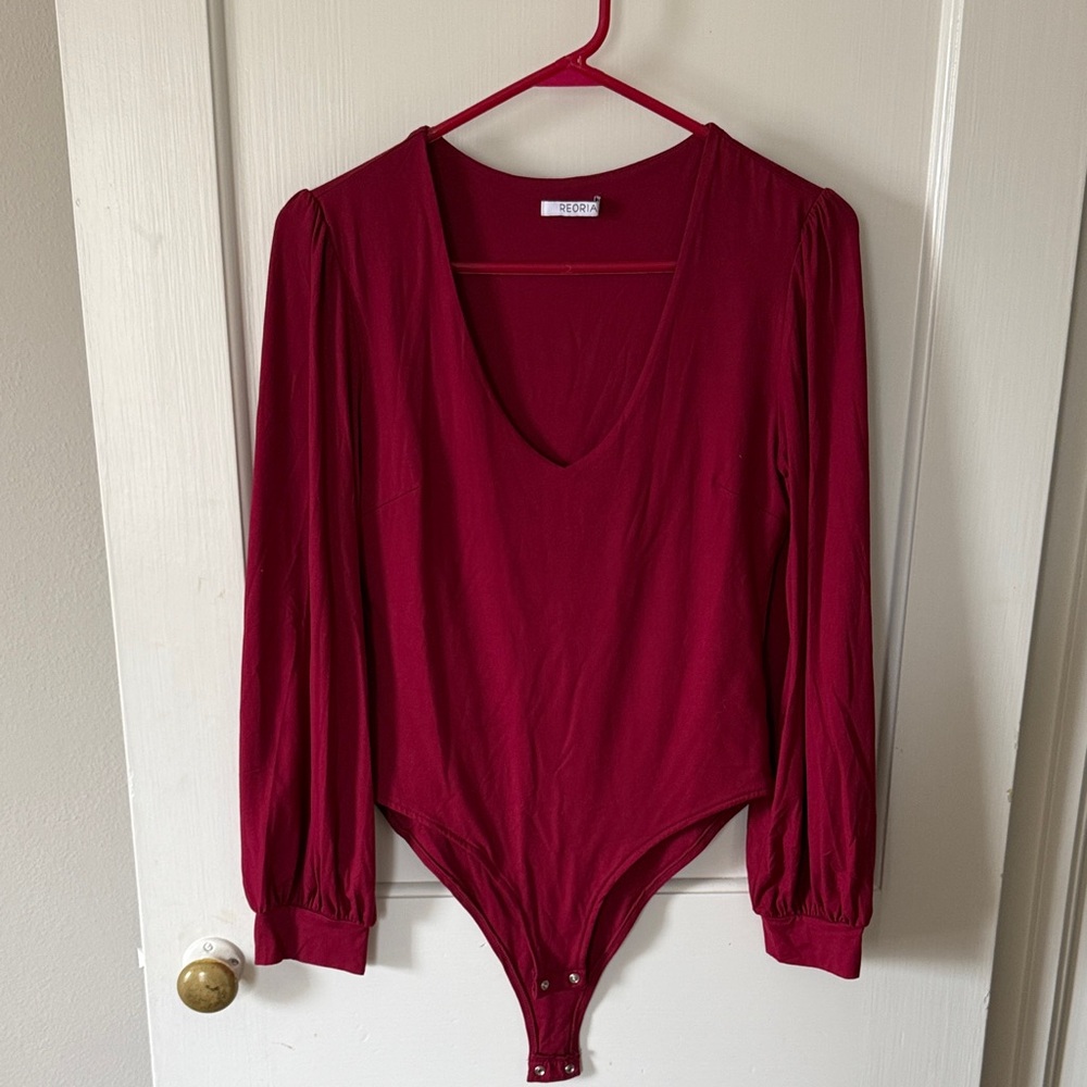 ReoRia Burgundy Long Sleeve V-Neck Bodysuit